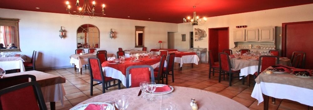 Le Victor Hugo - Hotel Et Restaurant - Logis Hotels Saint-Céré Buitenkant foto